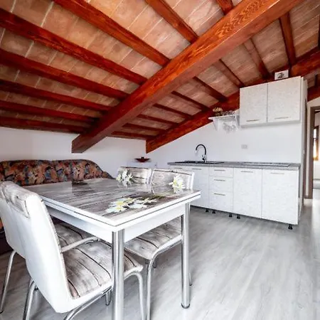 Casa De Vacanta S&b Guest house *