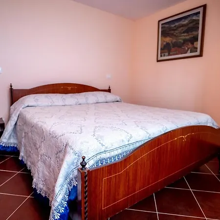 Casa De Vacanta S&b Guest house