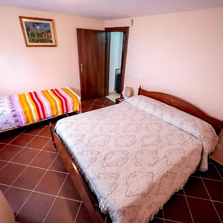 Casa De Vacanta S&b Guest house